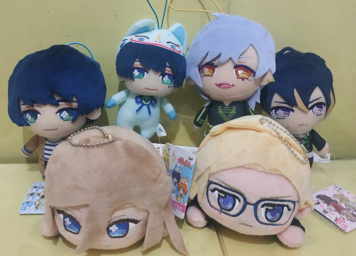 NyanMerchandise's tweet photo. Pic 1 &amp; 2 @ 80

Pic 3
Cito Yuki @ 70
Azami Tsuzuru @ 95

Pic 4
420 , 340 , 290 https://t.co/BQz42Dt1Fd