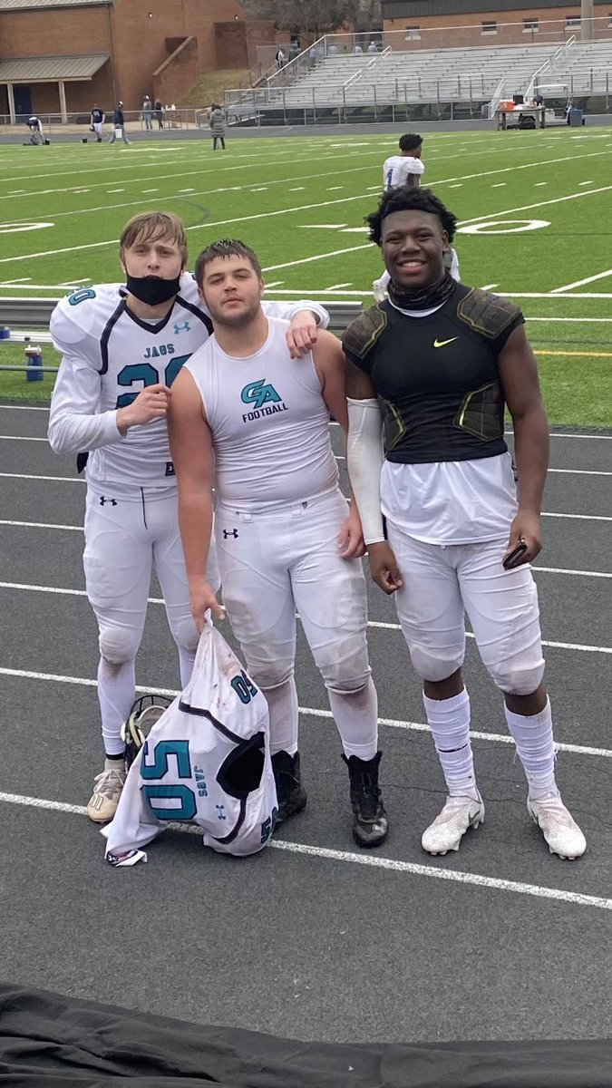 ZacharyLC_2022's tweet photo. #JuniorSeasonInSession @glenallenfb #NextMenUp @CalebxHughes @50Jakemorris @DominickStaples #playas1 https://t.co/FSYWBBdwZZ