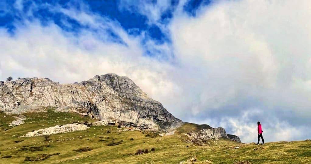 BasurdeEditions's tweet photo. ⚡️Aventura del día⚡️Adventure of the day⚡️
.
Lekanda ✨ - Photo by @lauetx 🎉 Enhorabuena!
.
#BeAdventurer #lekanda #gorbeia #gorbea #gatzarrieta #arraba #menditik #mendiak #euskalmendiak #basquemountains #gorbeanaturalpark #arratia #euskal_world #hemenetaorain https://t.co/ADEzkHiaoX