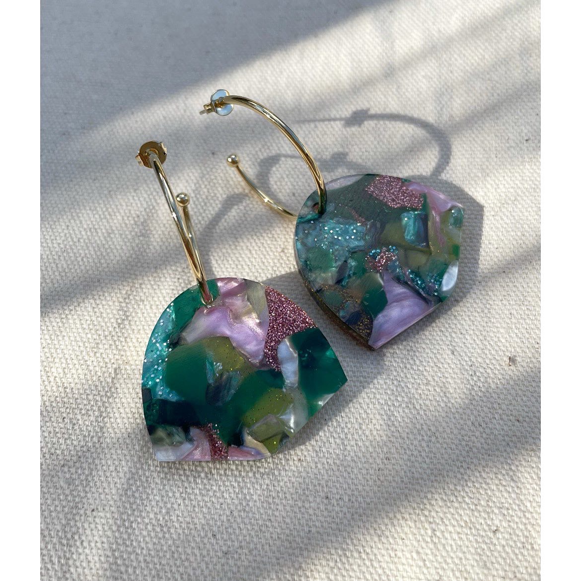 I’m always so quiet on here but thought I’d pop on to say I’ve been on a recycling adventure for the past year or so! I’ve always saved my offcut materials and have now begun making them into new sheet materials. Here are some examples!