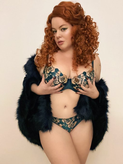 Loving my beautiful new @DitaVonTeese Lingerie set from @PlayfulPromises ✨ (📸 by me) https://t.co/3c<a class="tags" href="/tag/ditavonteese">@ditavonteese</a><a href="/tag/nationalcoffeeday"class="tags"><span>#nationalcoffeeday</span></a>