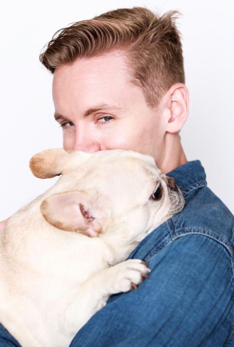 TechnicalBoy90's tweet photo. So cute🥰 @BruceJLangley @Technic52064603 @TeaToska @GodOf_Tech @favianfletcher @erubey1981 @carocats23 @Robogiggles  #technicalboy #dog https://t.co/Hr0Vb2vlvN