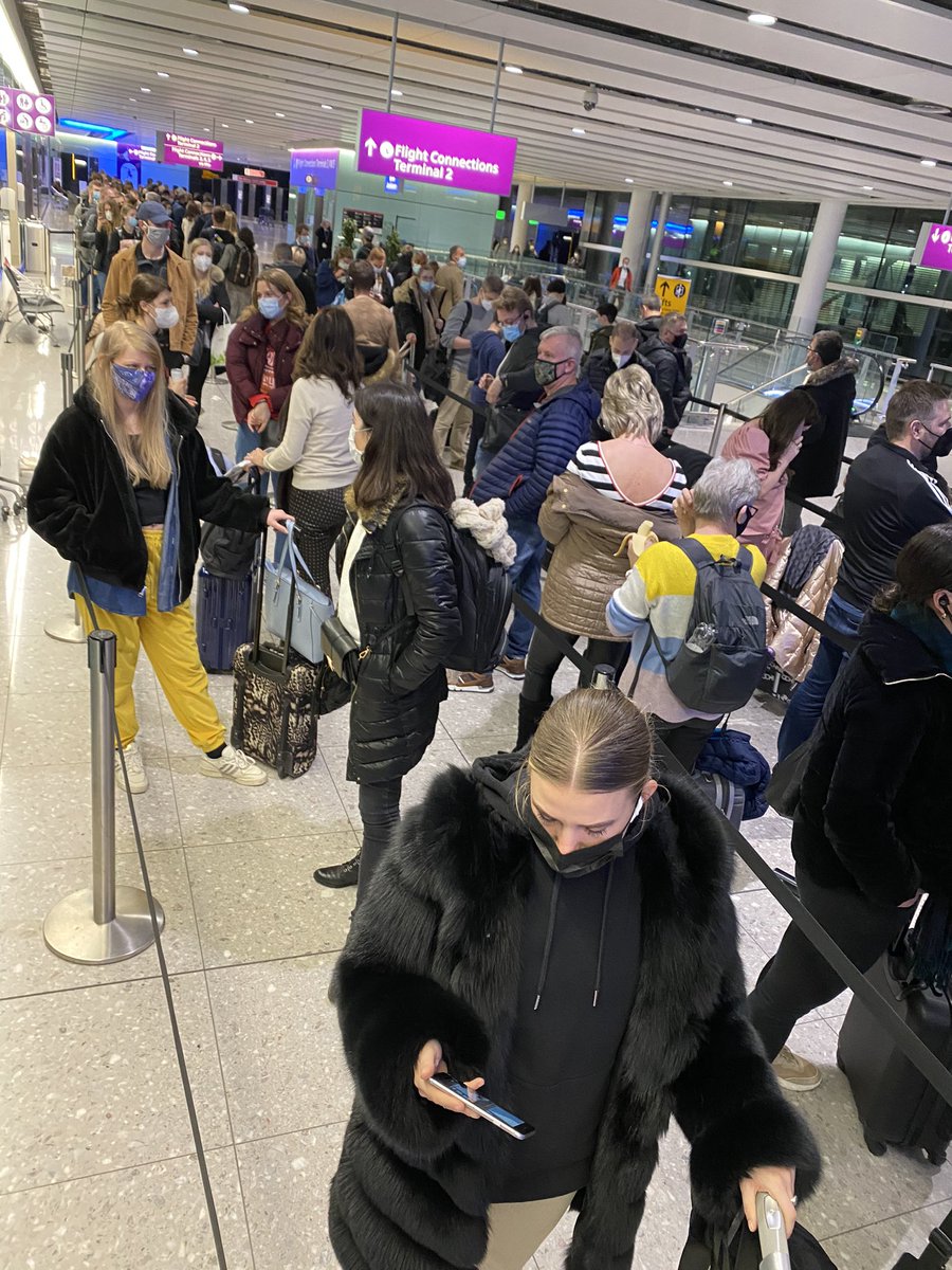 MawerSylvie's tweet photo. Hey #heathrowairport how many people do you furlowed while we wait for 5 hours for immigration checks? https://t.co/vGPclw9yM5