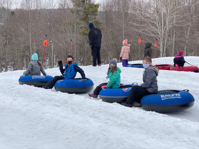 SMS_Knights's tweet photo. SMS families enjoying some winter fun. Snow tubing at Mohawk Mountain! Thank you to Mohawk for the special early morning session just for us! #GoKnights #slipslidesnowtube #familyfun #uKNIGHTedinwinterfun https://t.co/GB74iLE9Wg