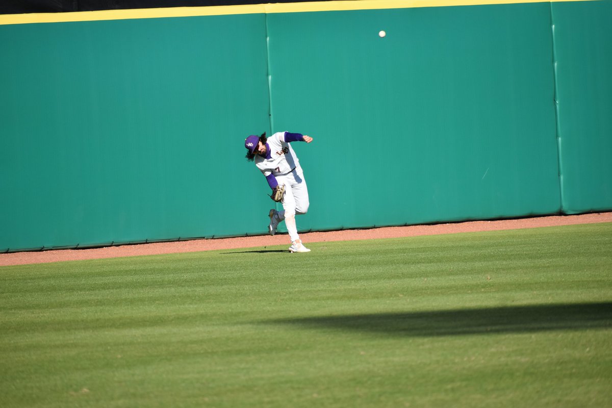 AlexattheBox's tweet image. Here is week 29's photos and the theme is "the ball".
#LSU #LSUbaseball #BaseBall 
@zach_arnold2 @gavin_dugas04 @como_rapido @Fontenot_28 Will Helmers