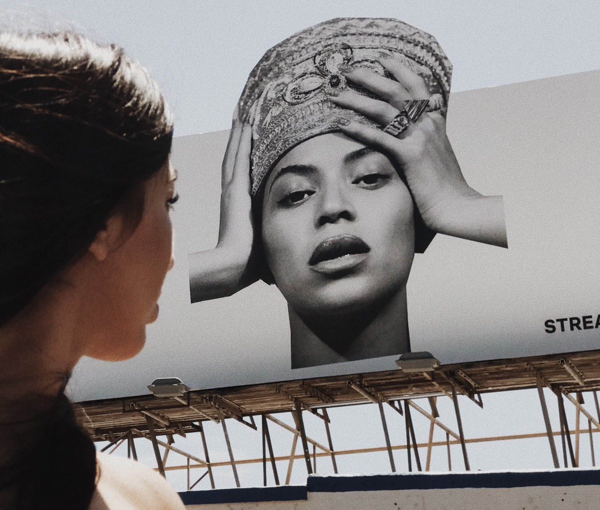 daydelgadillo's tweet photo. Me 🤝 Beyoncé’s LA billboards https://t.co/ZsEwSPkDMq