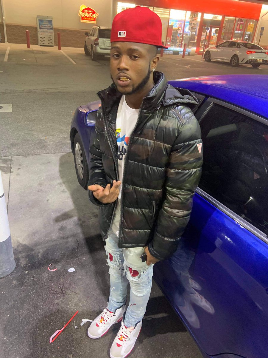 v_taye22's tweet photo. Ain’t Got No Heart or No Feelings Can’t Feel You 👹 https://t.co/gERcQYoBg7