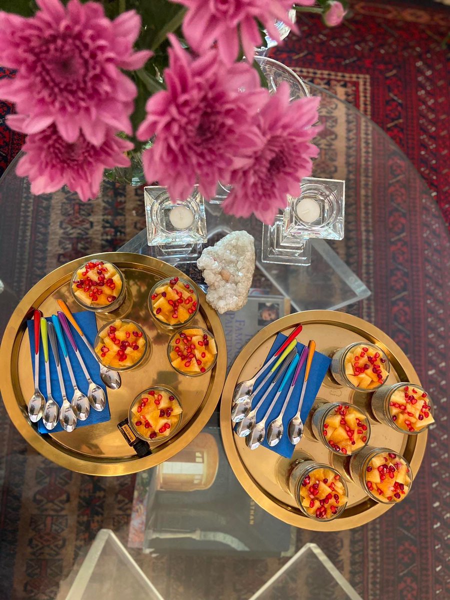 FOLHC's tweet image. Our famous secret recipe of #Organic #Chiapudding🍧 + Farm fresh #fruits, infused with pure #therapeutic grade essential oil 💧we served at our #6thSense Experience #Event 🎉#holistic #holisticlifestyle  #essentialoils #expirientialevents #chakras #balancingchakras #balance