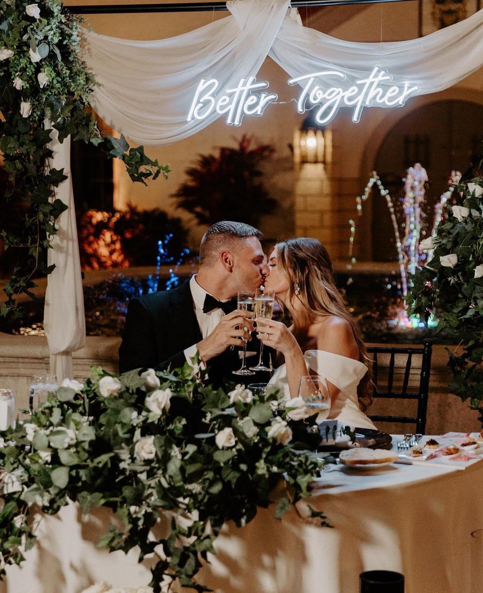 Puff 'n Stuff Catering & Events (@pnscatering) on Twitter photo Better Together โค๏ธ These two words mean everything to us, especially after the year we just had. We couldnโt have gotten through it without the support from our team, clients, and vendors. Thank you!
Photography: @faithandcodyphoto
Planner: @breezinweddings
MUA: <a href="/femmeakoi/">Femme Akoi</a> Better Together โค๏ธ These two words mean everything to us, especially after the year we just had. We couldnโt have gotten through it without the support from our team, clients, and vendors. Thank you!
Photography: @faithandcodyphoto
Planner: @breezinweddings
MUA: <a href="/femmeakoi/">Femme Akoi</a>