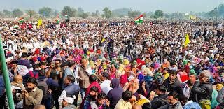 BorntoShineee's tweet photo. There are floods of Farmers at almost every Kisaan Mahapanchayat across the country and foolish Bhakkts, BJP IT cell and Modi’s toolkit #GodiMedia are trying hard to prove that it’s only rich Farmers from two states protesting.

#FarmersProtest 
#3MonthsOfDelhiProtest https://t.co/nbu63kA72X
