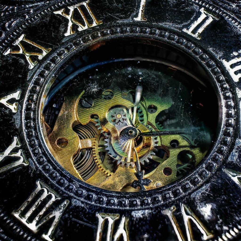 camphotographie's tweet photo. #52frames_details 
#52frames2021 #52frames2021week09 #time #focusstackingphotography #focusstacking #details #pocketwatch #carlmcphersonphotography #closeupshot #olympusem5mkii #leicestercreates #leicestercreatives #52framesproject https://t.co/BRnkbU6ZP4 https://t.co/BWegBhMGjI
