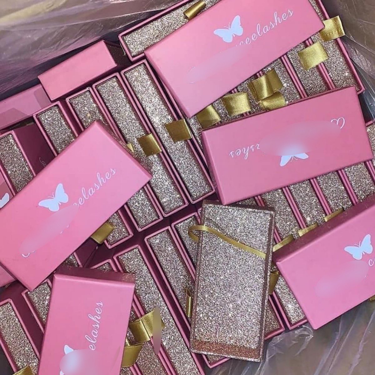 Daisy10315406's tweet image. We can do any lash packaging you want😍
#lashbox #lashpackaging #lashescase #lashesvendor #3dminklashes