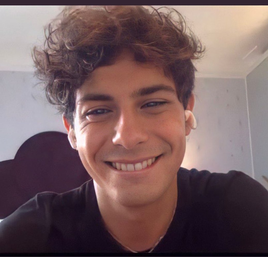 bestsmileintw's tweet image. Alfred García