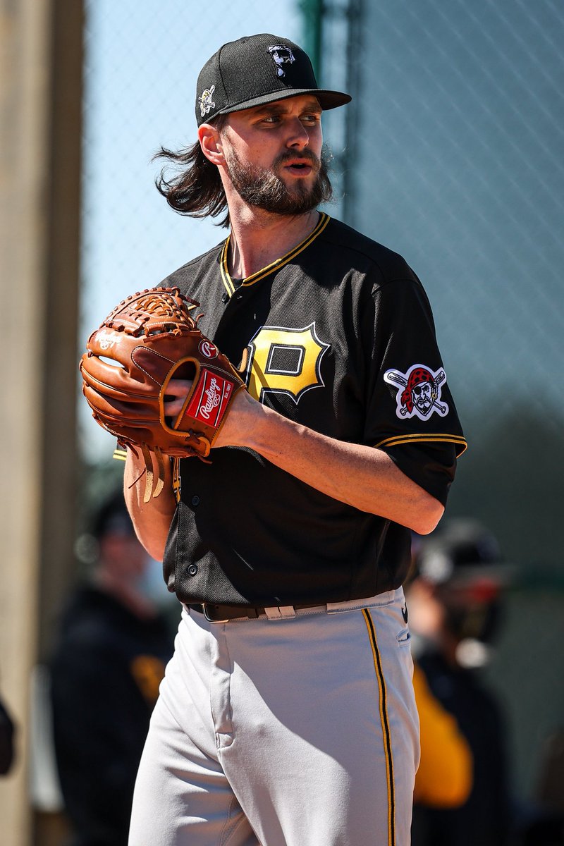 jfbrubaker44's tweet photo. @kcamp3 This kids MLB debut!! @ItsJTBrubaker @Dad2136 https://t.co/EvOIEXtjPJ