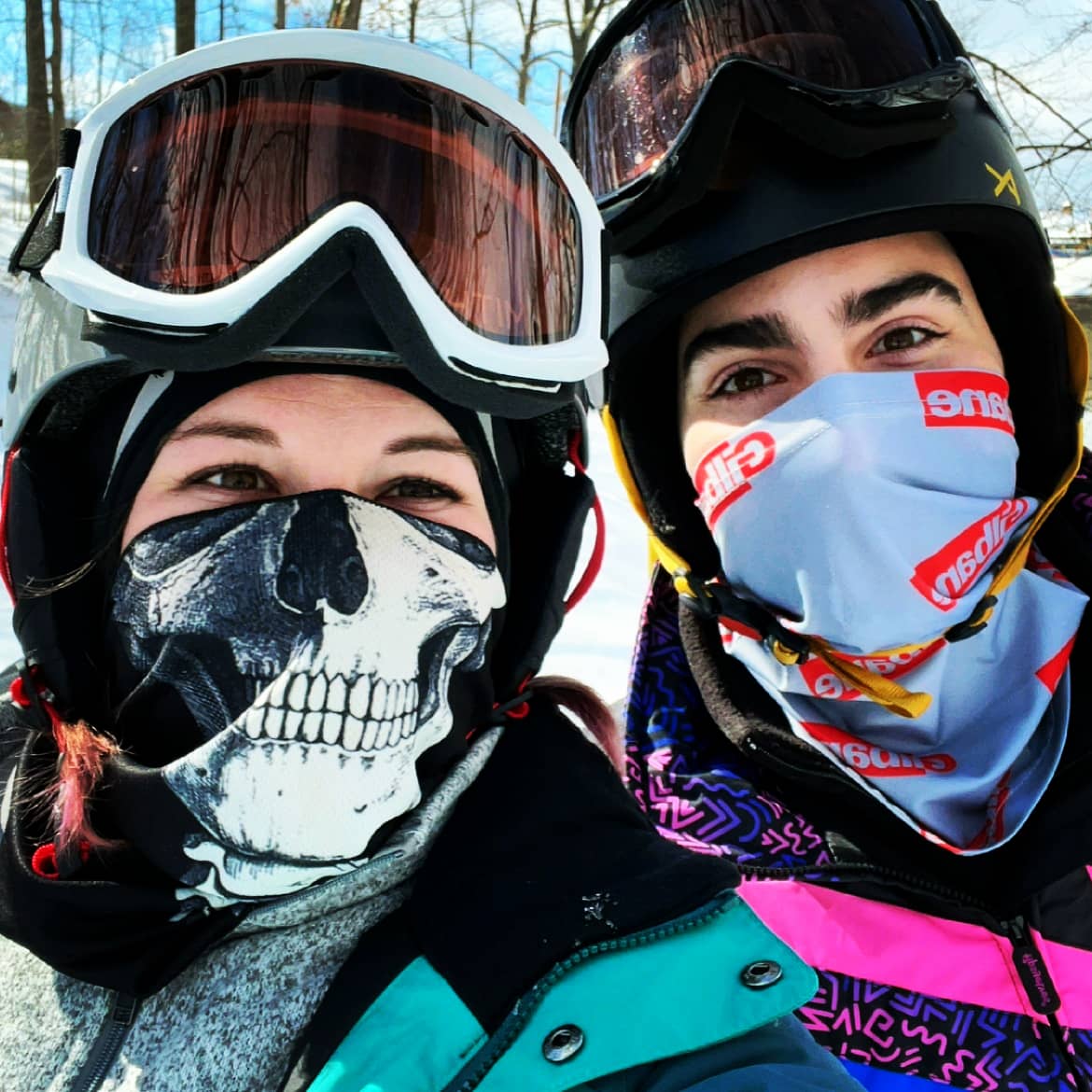 JJTes23's tweet photo. First ski of the season ✅
Fun new ski suit ✅
Spotted from a mile away 🤷🏻♂️⛷️
#ski #brooklynboy #fashion #80s #bicolors #friends #outdoors #nature #lgbtq #instagay
https://t.co/L8kdYpRSzs https://t.co/BBSWDb7CqV