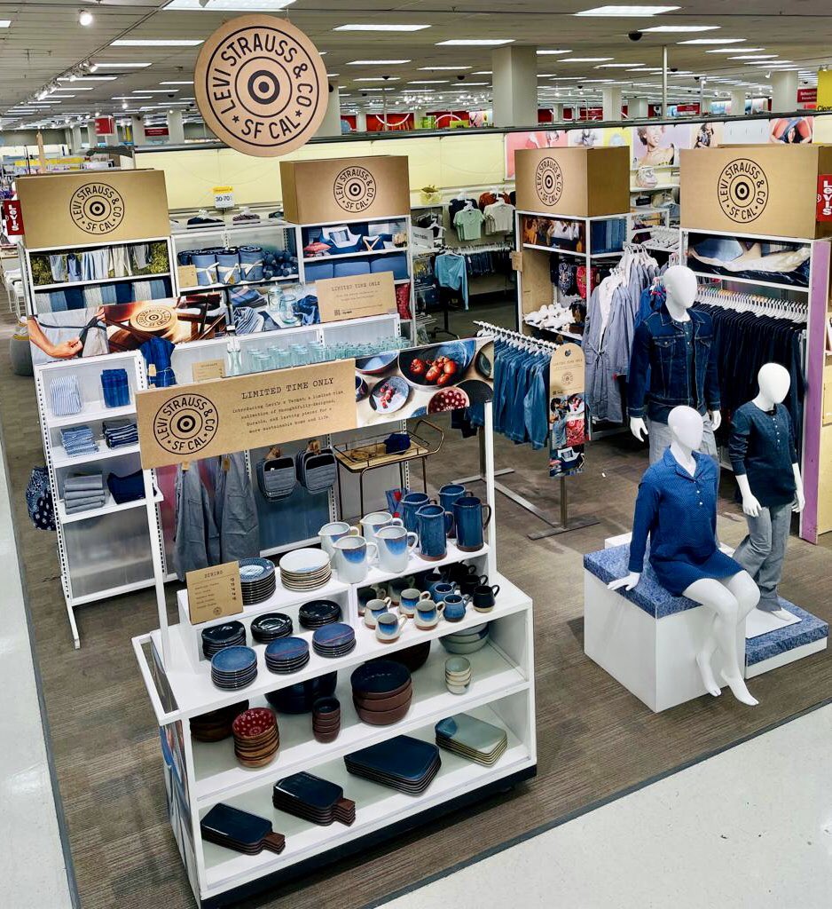 JosephinePared5's tweet photo. Introduction our new Limited Time Levi’s X Target Collaboration at T2475 Bronx Terminal, is beautiful#is innovating#is Awesome. Thank you to our Amazing  DBOs Eleny&amp;Haronid for supporting bringing it to life! @EmpressTkia @RobDeMo20 @Eleny_02 https://t.co/SELfWX6RJ3