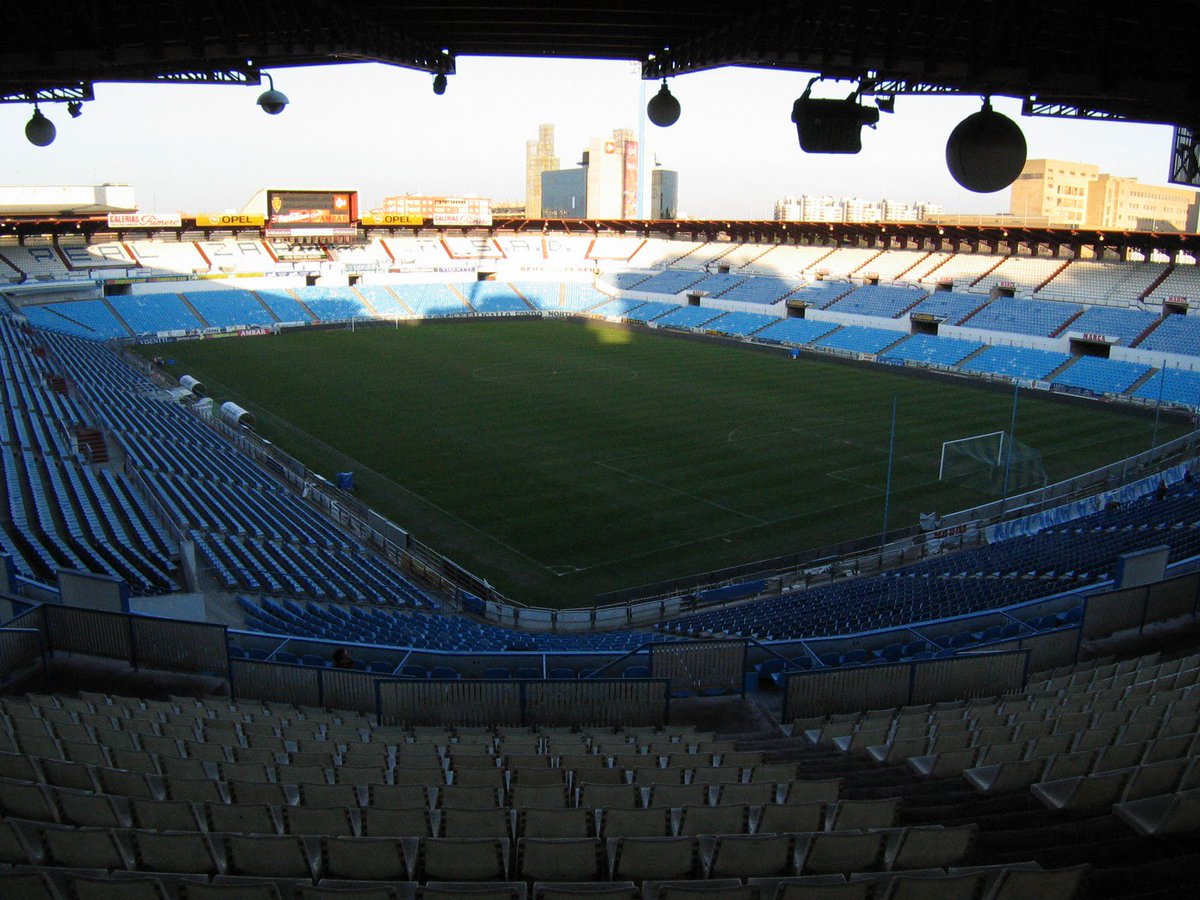 🏟 Qué estadio te mola más?

🔄 El Molinón 
💙 La Romareda