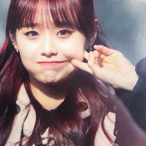 tiny__chuu's tweet image. #츄 I want to squish.