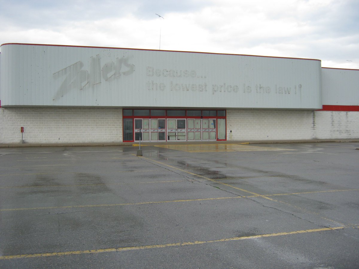 shaeisprivate's tweet image. You had to be there...
 #canadainthings #targetcanada #zellers