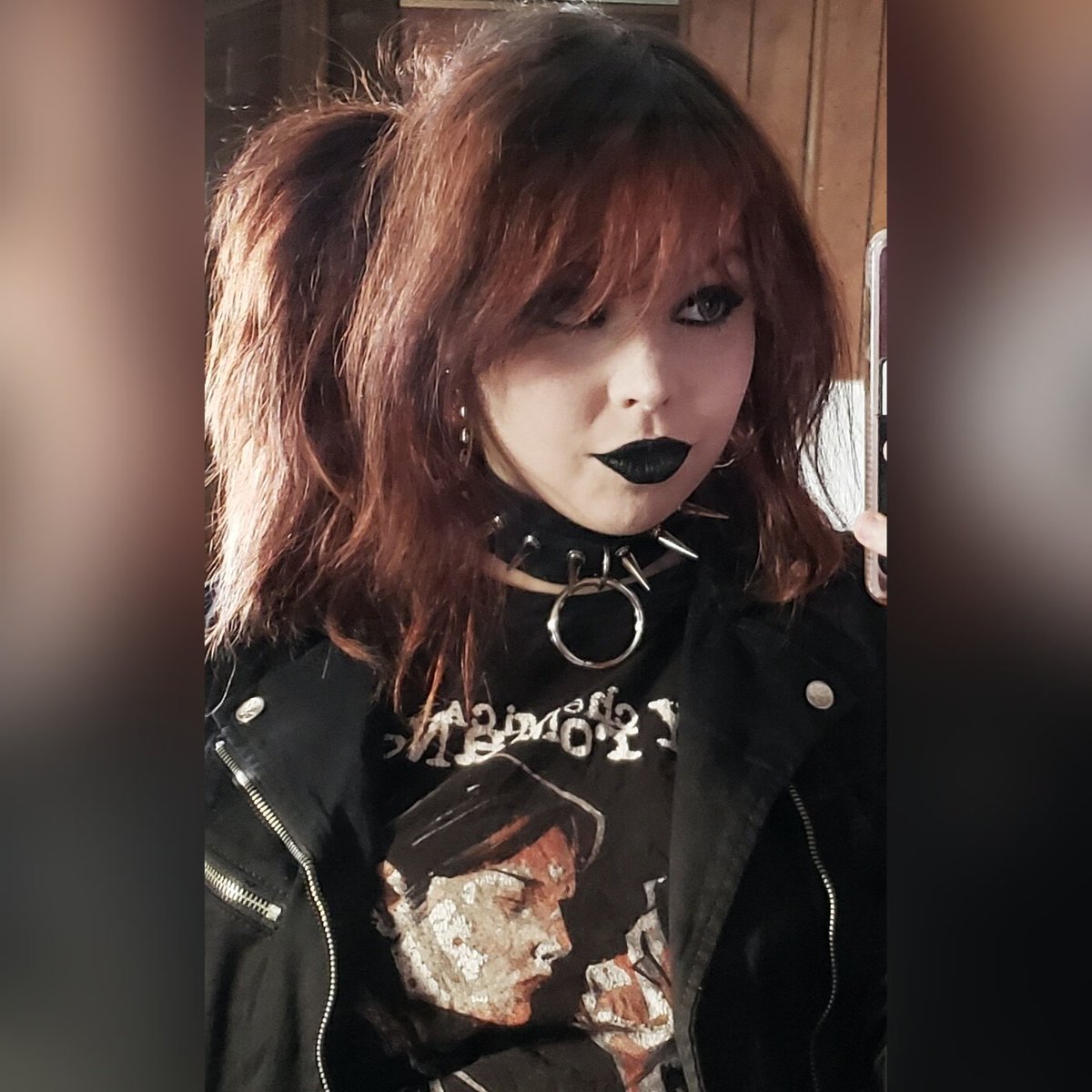 MACABREGOTH's tweet photo. gang gang #selfiEST #WeLoveYouKells https://t.co/2qBk2eOMwL