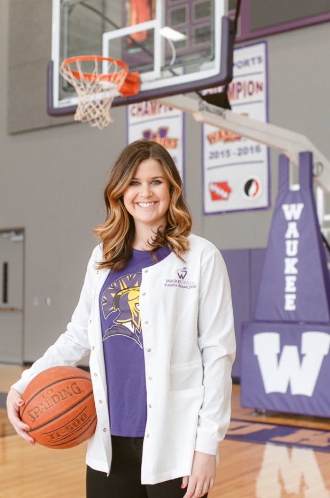 WaukeeGirlsBB's tweet photo. Warrior Fans, please join us in honoring Dr. Kaisha Brown as Waukee’s @IGHSAU Sportsmanship Award Recipient prior to Monday’s state tournament game. Thank you, Dr. Brown, for supporting the Waukee Warriors! https://t.co/wBZsnPzgUn