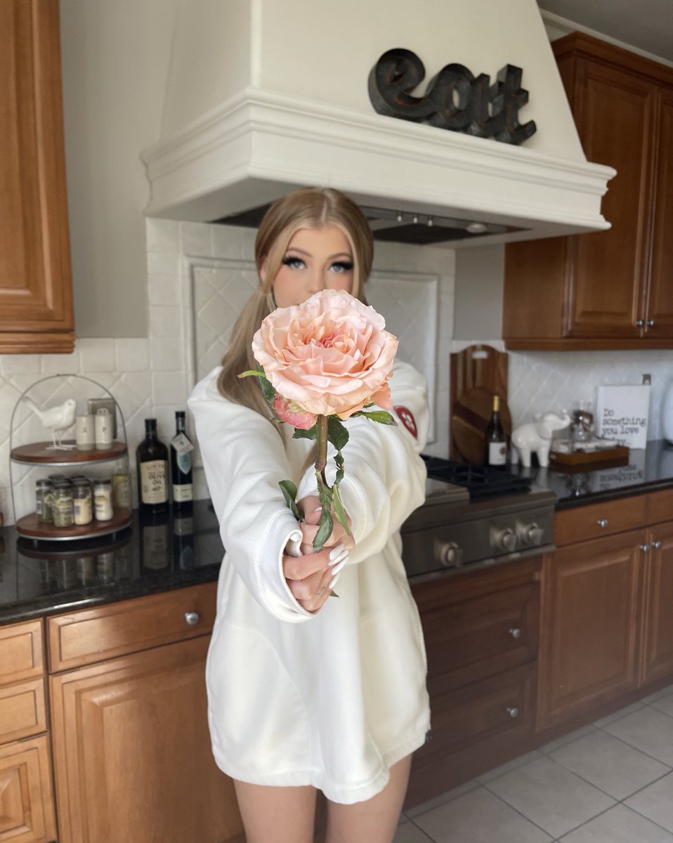 iamlorengray's tweet photo. 4 u bae https://t.co/endQ75u7Pi