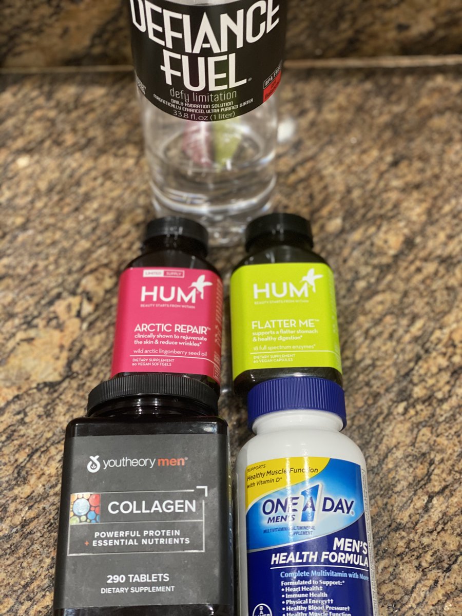 SafePlaceTweets's tweet photo. #SelfCareSunday - make sure to consume enough water and find vitamins that work for you. Below are some of my personal favs. https://t.co/5m2ZIvmzWC
