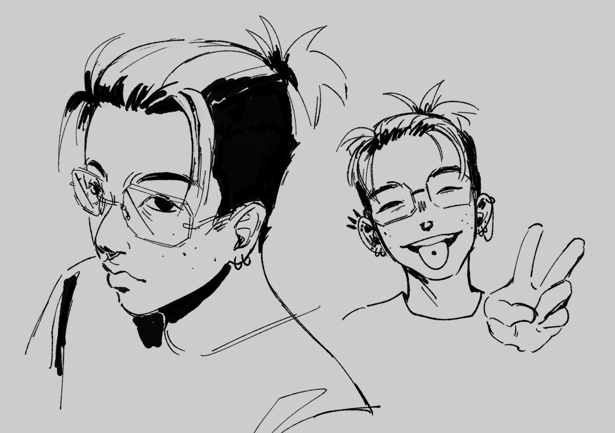 a break from painting yet another shrimp to draw myself... i'm always tempted to shave my head again but i'm also excited to grow my hair out again so i can pull it up
also... fantasizing about future piercings.... and my imminent new glasses 