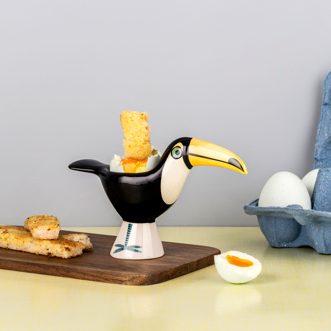 hannah1turner's tweet photo. I'm really looking forward to the Toucan having some Tropical/Jungle friends later in the year. I'm having lots of fun working on Tiger and Monkey Egg Cups at the moment, whilst the Toucan looks on with that slightly curious expression! #tropicalinspiration https://t.co/xJOxIzzQoi
