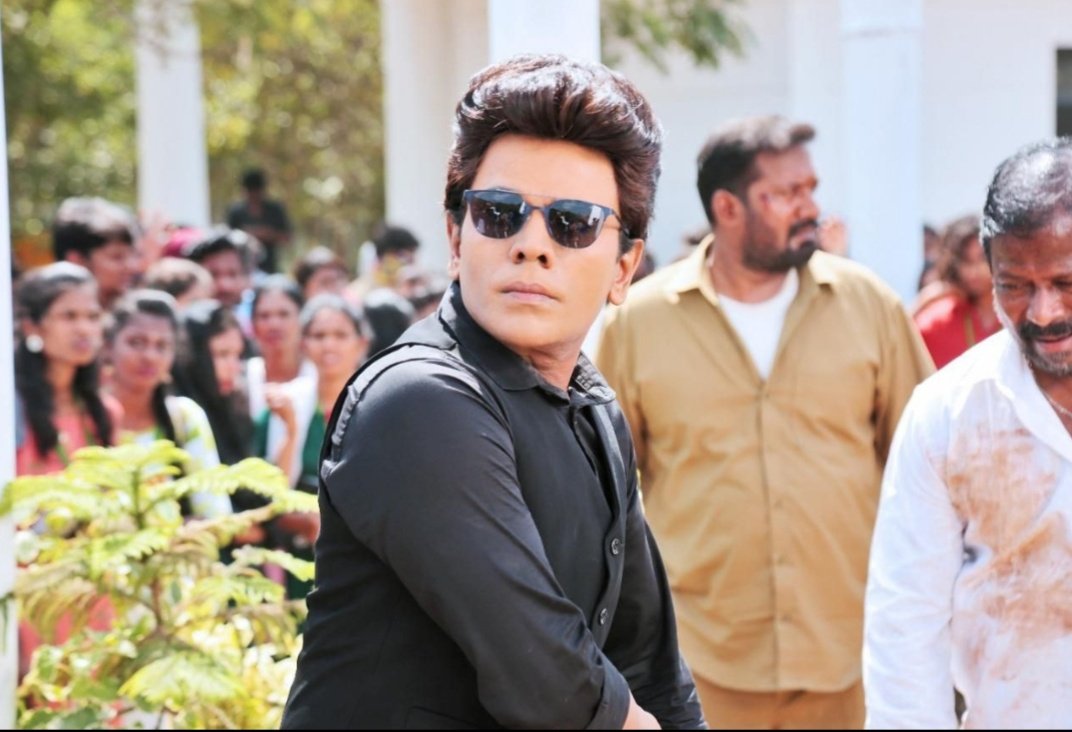 billakd's tweet image. Our company #PaperPlaneVfxstudio Doing  CG WORK For This Movie 

Congrats To Entire Movie Team 💐

#LegendInAction 😎😎😎
#LegendSaravanan film
 @JdJery 
@Jharrisjayaraj 
@VelrajR  
@AntonyLRuben 
@moorthy_artdir 
@Vairamuthu @SnehanMNM @pavijaypoet @jdjeryofficial @onlynikil