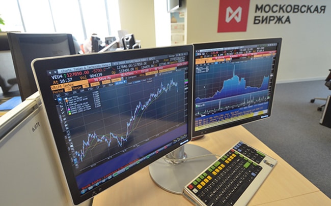 Что будет с мос биржей. Московская фондовая биржа здание. Московская биржа логотип. Московская биржа moex. Торги на московской бирже.