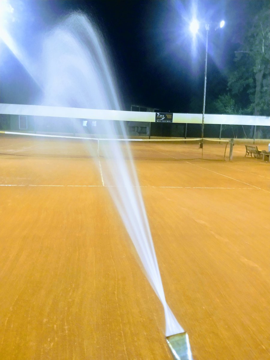 emmanueltenis's tweet photo. ❗❗❗Fin de la Jornada🎾. Culminó de la mejor manera el 1er torneo del 2021 🔥en las canchas🔝 de #SeptimoGameTenis gracias a @Game7mo por brindar siempre las pelotas y premios
👏Gracias a mi Familia (Naza y Feliciano) por el apoyo incondicional. Los Amo @mnazasanchez
#Torneo https://t.co/MnC4FlSPE8
