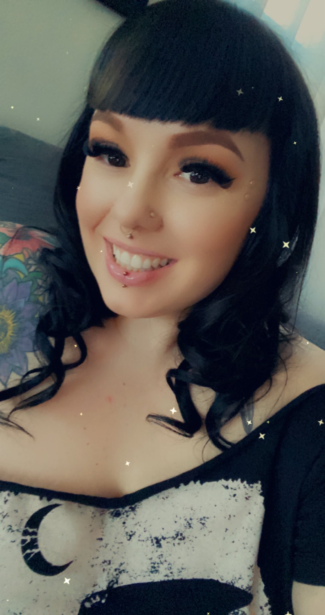 Tw Pornstars Alexxxis Allure Twitter Huge Smile After Today S Photo Shoot Thanks To
