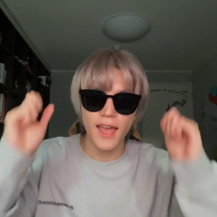 TYZ0NE's tweet photo. 😎                                       🤠 https://t.co/0lsn5A4r6D
