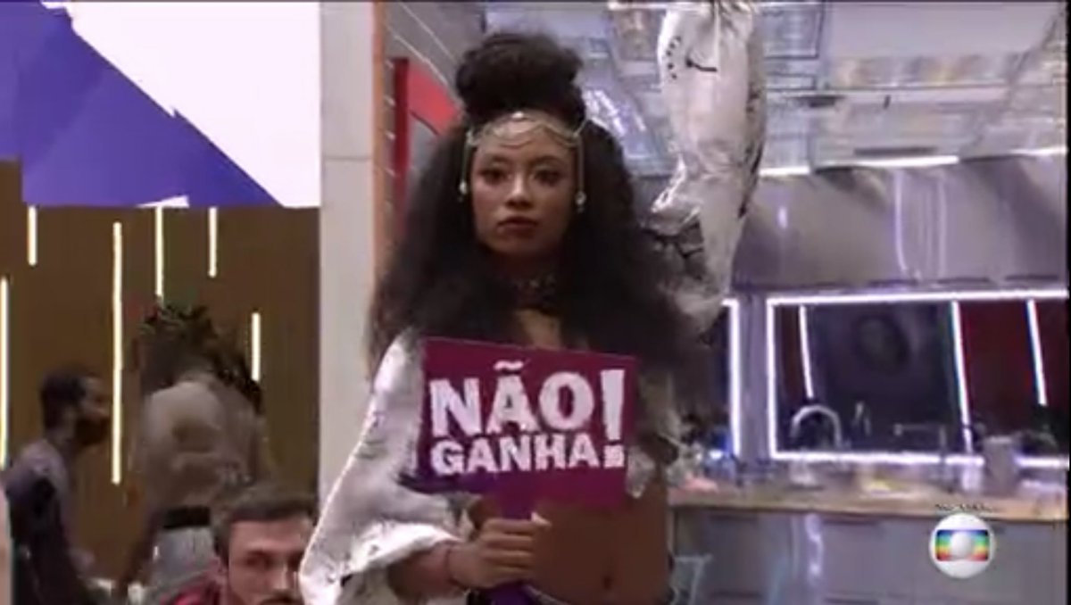gelinskinick's tweet photo. Deixem o projota e tire a lumena pq ela é fenotipicamente insuportável 
#ForaLumena #BBB21 https://t.co/AOeNNWh0Oy