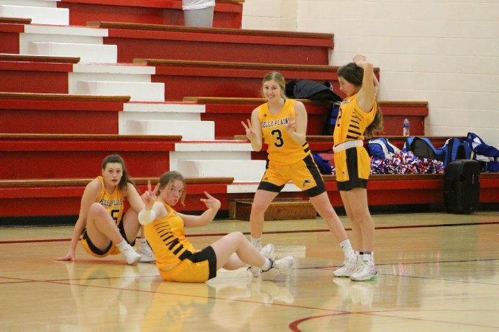 cheymcooper's tweet photo. happy substate week to my girls!! #GETSOME https://t.co/RnG2wSW3N4