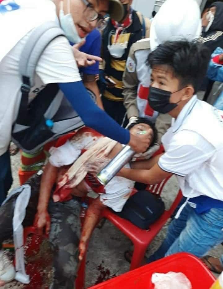 NanMoonMoon1's tweet photo. 28.2.2021

Burmese People Killed by the Burmese military
Myeik 7,
Dawei 5, 
Yangon 4, 
Myeik 7, 
Bago 3, 
Mandalay 2, 
Pakokku 1,
Lashio 1

TERRORIST JUNTA

#WhatsHappeningInMyanmar
#Mar1Coup https://t.co/LJu2svqPsA