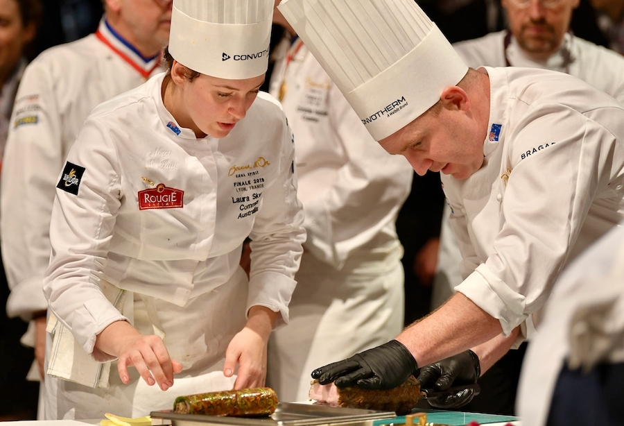 Calling all chefs! Want to take your career to the next level? Enter now in #bocusedoraus 2021
bit.ly/3dUQA6p