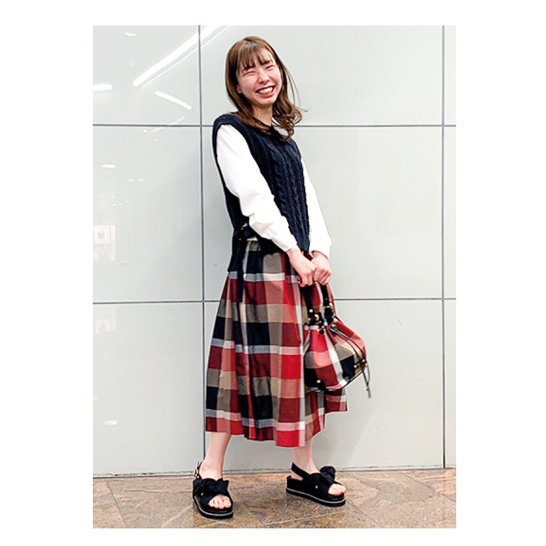 Blue Label Crestbridge V Twitter Staff Snap ニットベストコンビワンピース 37 400 レッド 36サイズ着用 T Co Vmhs0fryf2 コロン バッグ 33 000 19 800 レッド Kyoka 東武百貨店池袋店 159cm ブルーレーベル スタッフスナップ T Co Blue Label Crestbridge V Twitter Staff Snap ニットベストコンビワンピース 37 400 レッド 36サイズ着用 T Co Vmhs0fryf2 コロン バッグ 33 000 19 800 レッド Kyoka 東武百貨店池袋店 159cm ブルーレーベル スタッフスナップ T Co