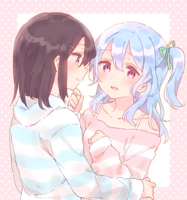 みさかのん
色違いのふわふわのルームウェア着ててほしい(妄想) 