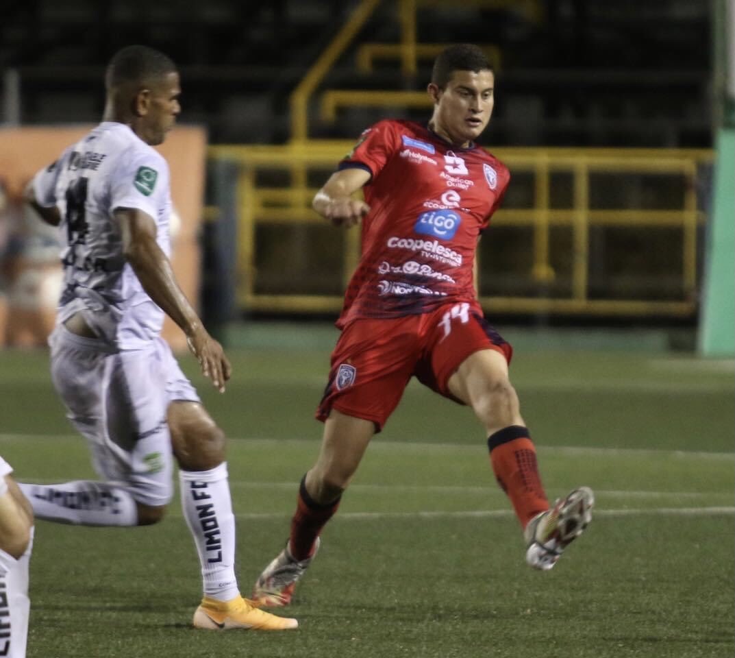 FutbolNica on Twitter: "🚀#LegionariosNicas🇳🇮 Juan Luis Pérez y Luis  Zúñiga fueron titulares en la derrota 0-3 de San Carlos contra Limón en  Costa Rica. Pérez jugó partido completo y Zúñiga disputó 56