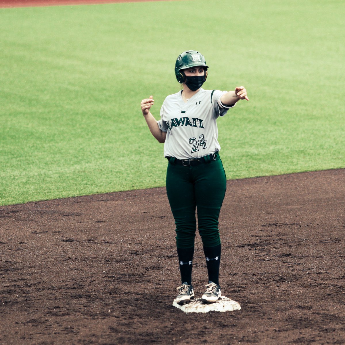 Hawaii Athletics tweet media