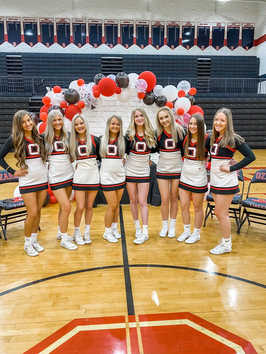 cheerleadingOHS's tweet photo. ALL STATE ATHLETES 
A big congrats to these ladies for being selected for All State! 
•Hannah Weter-Base &amp; Tumbling 
•Delaney Cardin-Back spot &amp; Tumbling 
•Allison Yates &amp; Elsa McGowen-Base 
•Sophie Paulsell-Back spot 
•Sophia Lapour &amp; Lilly Kruse-Flyer
•Ashlie Mayes-Jumps https://t.co/umsFEhDsFM