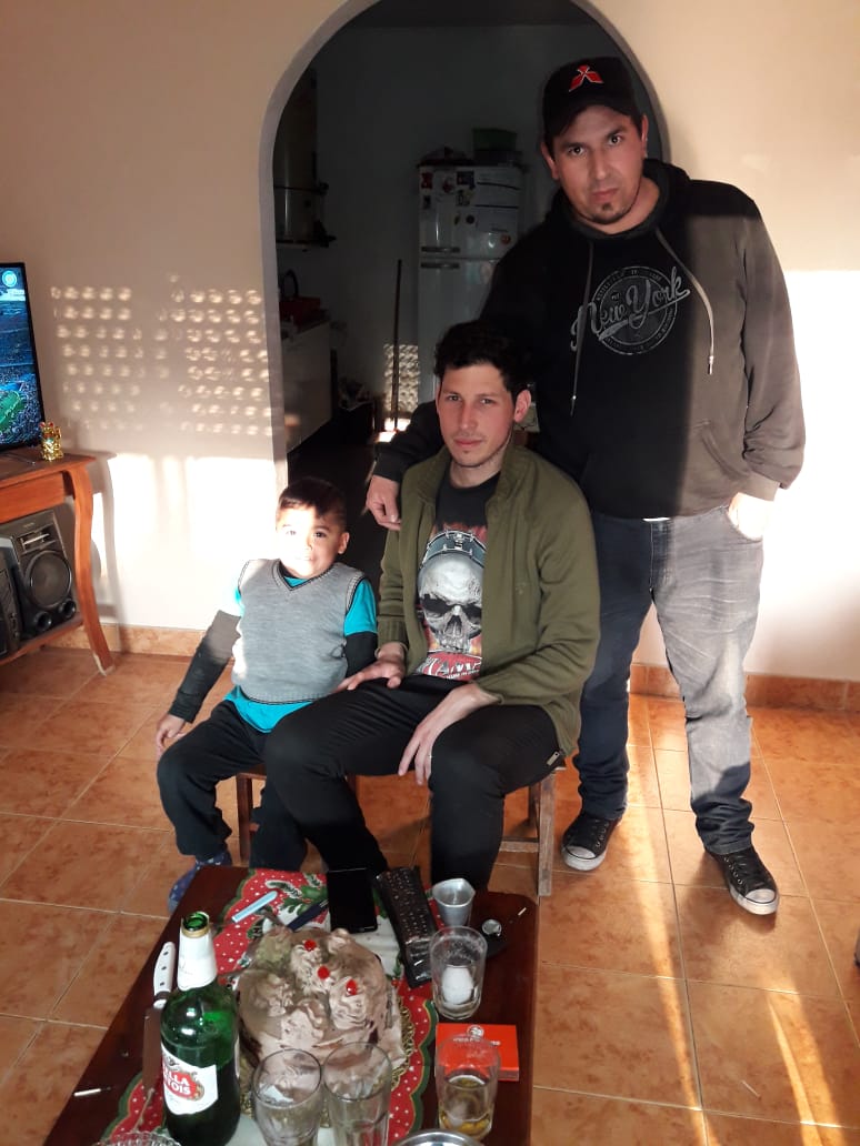 TeerBlinker's tweet photo. con el tio y el sobri :3 https://t.co/KmQGwEewBq