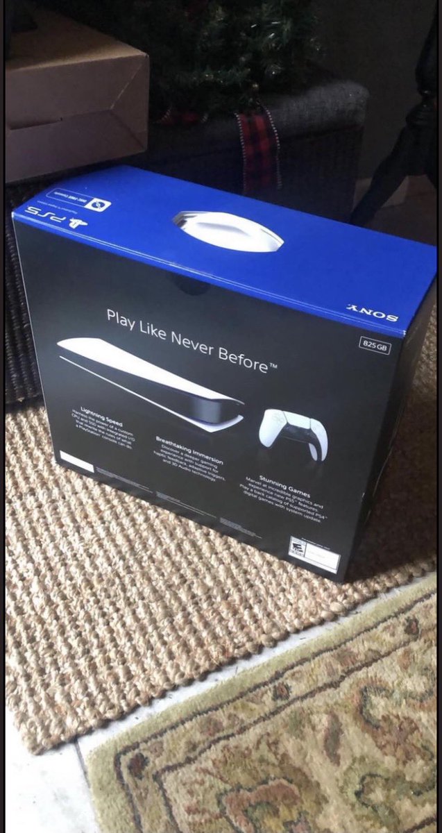 OHarlann's tweet photo. Who wants my boyfriends ps5!? He broke up with me yesterday and his birthday is tomorrow so I’m not waisting $400 lol#PlayStation5restock #PlayStation5 #PlayStation #Sony #gamestop #ps5us #PS5 #BestBuy #bestbuyps5 #WalmartPS5 #targetps5 #ps5forsale #Amazon #gamestop #sale #usa https://t.co/aTOi8CNBAP