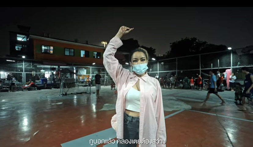 คลองเตย ไม่มีไฟใช้ พิมรี่พายบอกว่า พรุ่งนี้คลองเตยต้องสว่าง และคลองเตยก็สว่างจริงๆ ภายใน1วัน