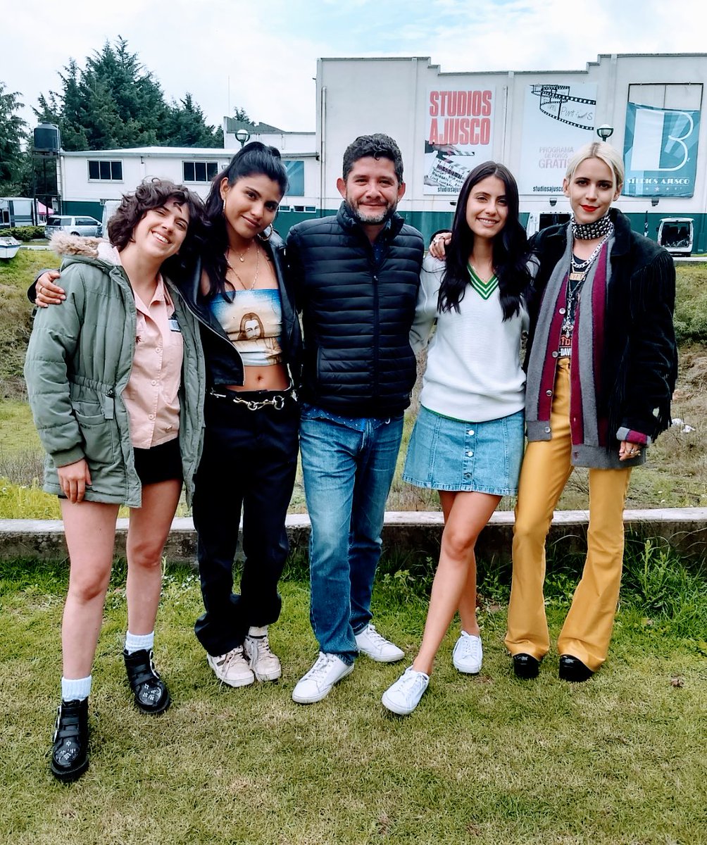 Hace un año estrenamos Desenfrenadas en Netflix, sin duda una las experiencias más grandes de mi vida

ANIVERSARIO DESENFRENADAS

Gracias a <a href="/CAPONETO_/">CAPONETO</a>  <a href="/DiegoMU_/">Diego Martínez-Ulanosky</a>