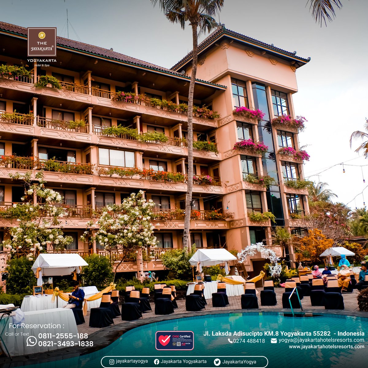 Love, this time you will know how much I feel for you. Look at the morning sun on this Monday, its warm as warm as my love for you.

For info and order:
📞 RESERVATION (0274-488418)
📞 RESERVATION (0813-9041-4441)
📞 RESERVATION (0821-3493-1838)

#jayakartahotelsresorts #jhr