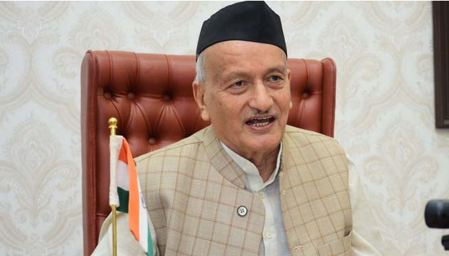 pudharionline's tweet photo. राज्यपालनियुक्त १२ सदस्यांची यादी राजभवनात कुणाच्या खुर्चीत दडवून ठेवली आहे? सामना अग्रलेखातून शिवसेनेची राज्यपालांवर टीका👉https://t.co/jHefJgUTrW
#governor #MaharashtraGovernment #nominatedmembers #Legislatives2021 https://t.co/XLKPp16Rf0