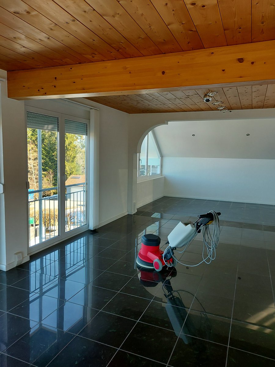 putzwind's tweet image. EFH Sattel Berg Umzugsreinugung inkl. Abgabe !  (Ca.300m2) Heute !!!